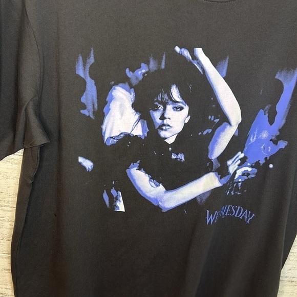 Jenna Ortega Wednesday T-Shirt - Picture 6 of 7